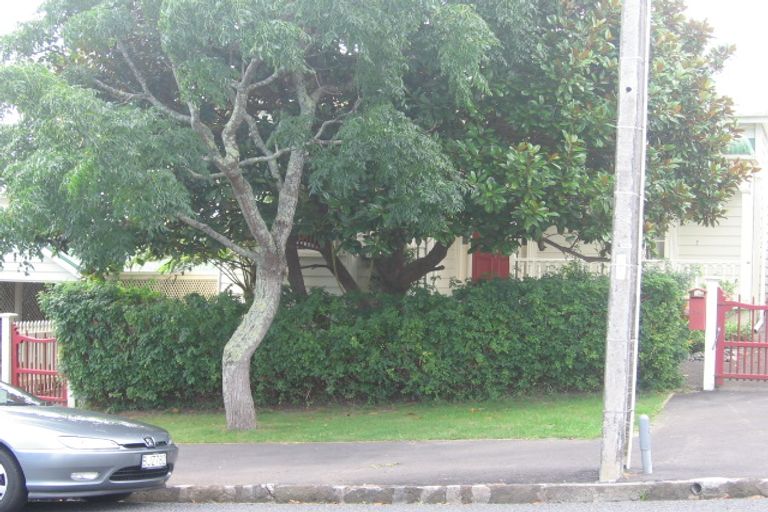 Photo of property in 24 Patuone Avenue, Devonport, Auckland, 0624
