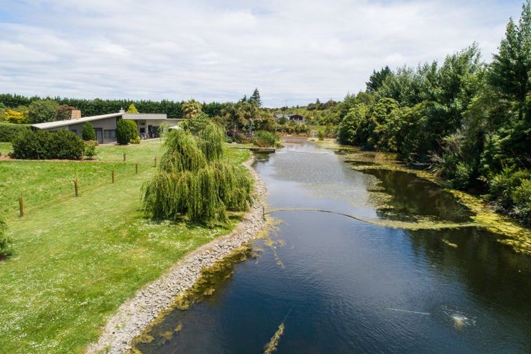 Photo of property in 291 Napier Road, Kelvin Grove, Palmerston North, 4470