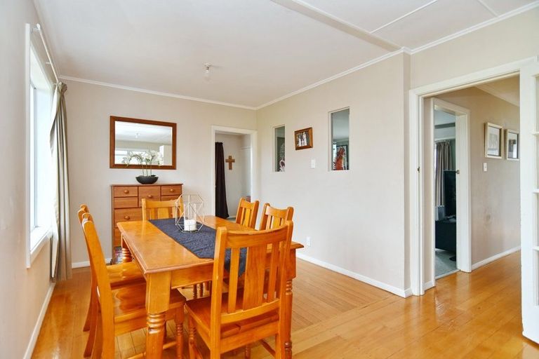 Photo of property in 242 Mairehau Road, Burwood, Christchurch, 8083