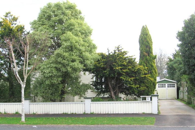 Photo of property in 1 Taniwha Street, Frankton, Hamilton, 3204