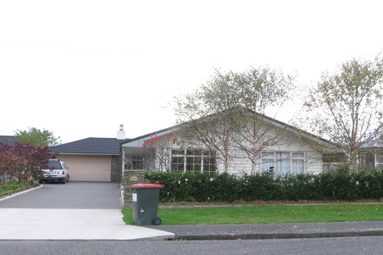 Photo of property in 19 Ngaio Road, Waikanae, 5036