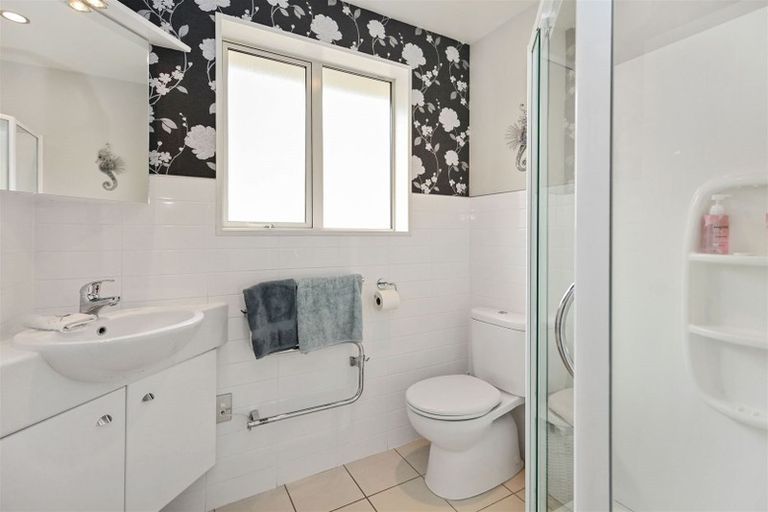 Photo of property in 23a Grassmere Street, Papanui, Christchurch, 8052