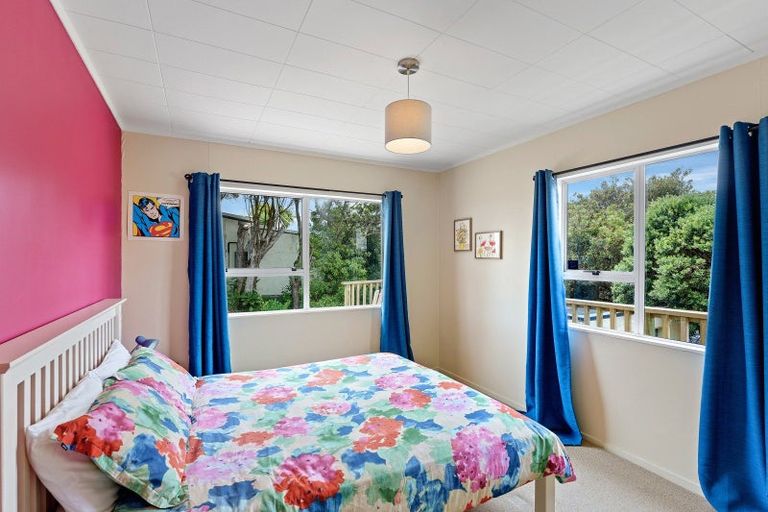 Photo of property in 22 Marine Parade, Otaki Beach, Otaki, 5512