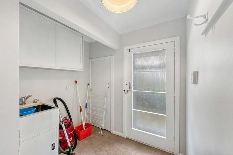 Photo of property in 136 Karaka Street, Castlecliff, Whanganui, 4501