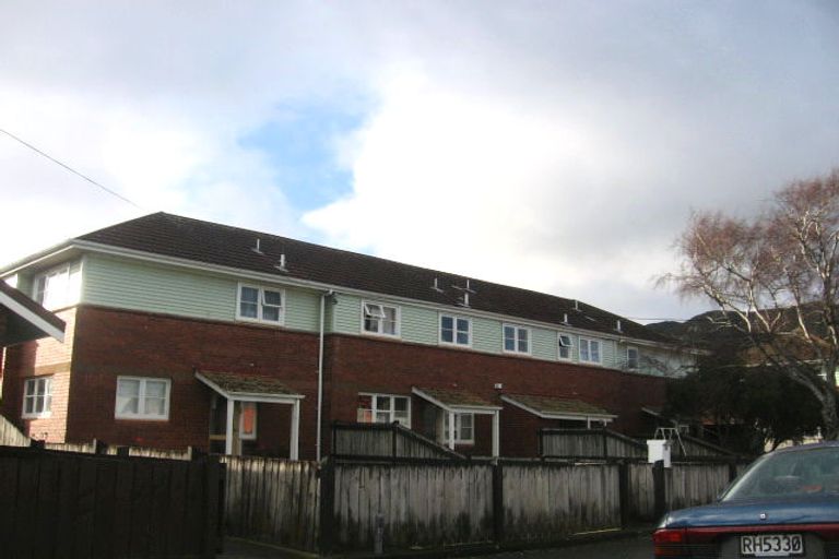 Photo of property in 15 Hawkins Street, Waiwhetu, Lower Hutt, 5010