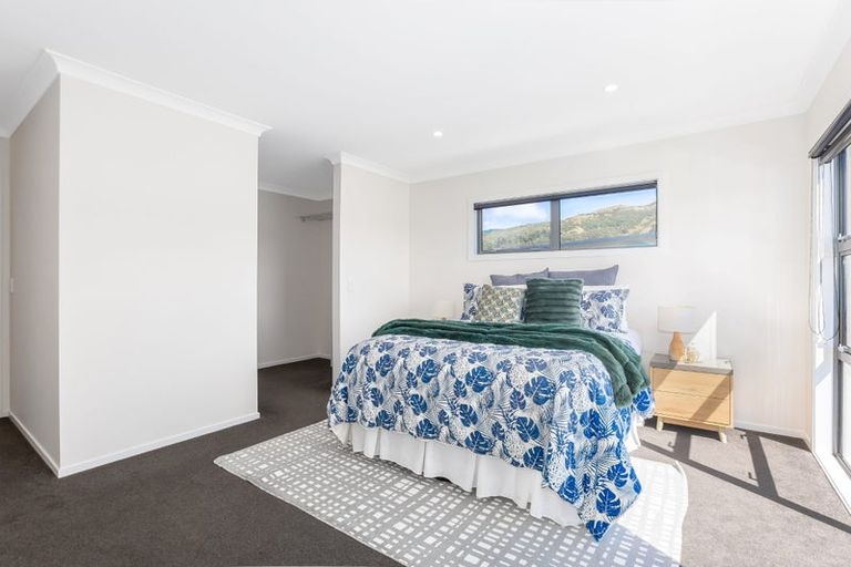 Photo of property in 9 Karearea Avenue, Kenepuru, Porirua, 5022