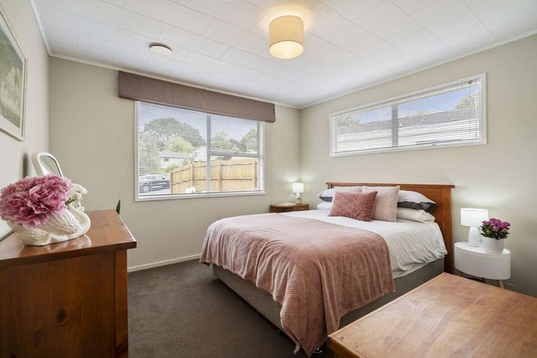 Photo of property in 44 Gladys Avenue, Glenfield, Auckland, 0629