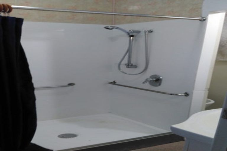 Photo of property in 61 Rolleston Street, Mount Cook, Wellington, 6021