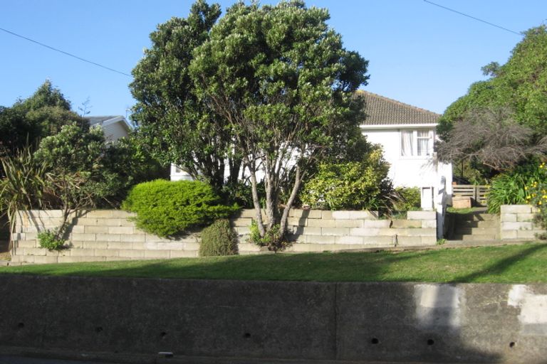 Photo of property in 94 Dimock Street, Titahi Bay, Porirua, 5022