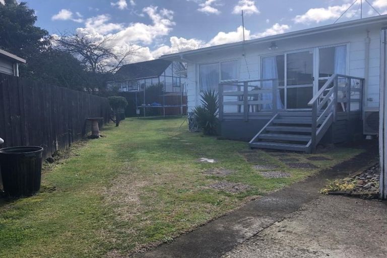 Photo of property in 21b Challen Close, Conifer Grove, Takanini, 2112