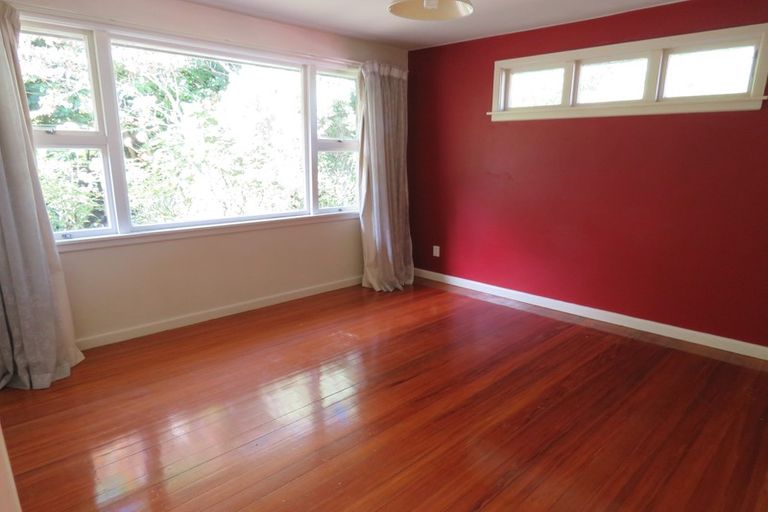 Photo of property in 9 Burnside Crescent, Burnside, Christchurch, 8053