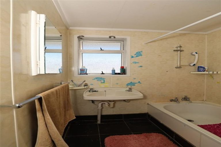 Photo of property in 10 Hall Street, Huntly, 3700