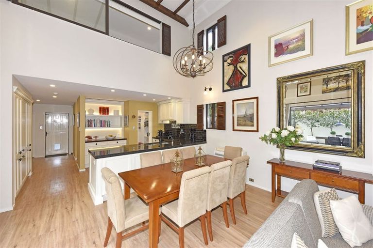 Photo of property in 24 Taylors Avenue, Bryndwr, Christchurch, 8052