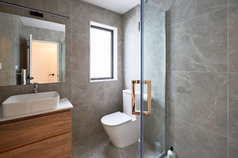 Photo of property in 36d Eastern Beach Road, Bucklands Beach, Auckland, 2012