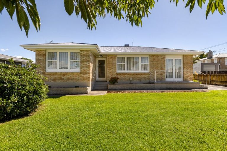 Photo of property in 15a Watling Street, Gate Pa, Tauranga, 3112