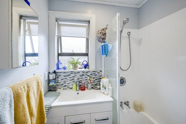 Photo of property in 126 Latham Street, Marewa, Napier, 4110