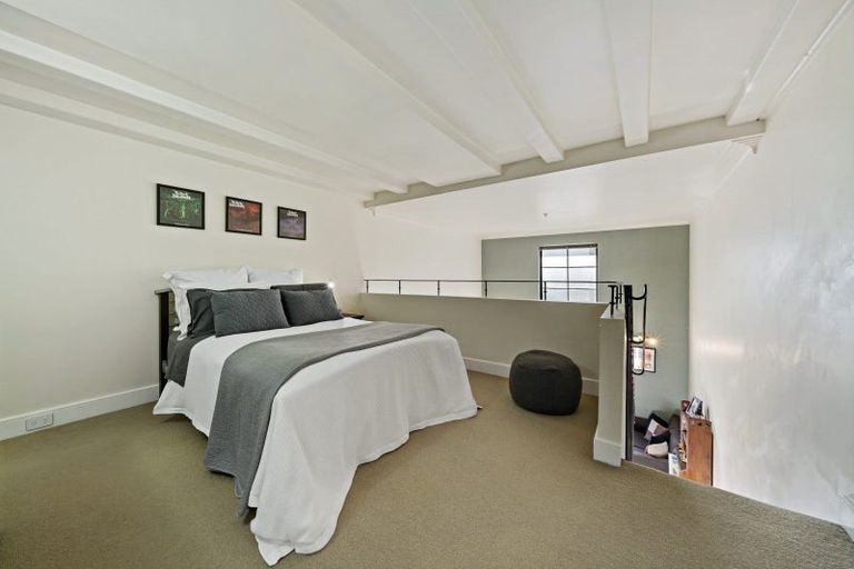 Photo of property in Dakota Buildings, 2c/3 Cheshire Street, Parnell, Auckland, 1052