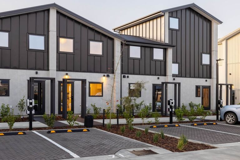 Photo of property in 73 Mohua Lane, Upper Riccarton, Christchurch, 8041