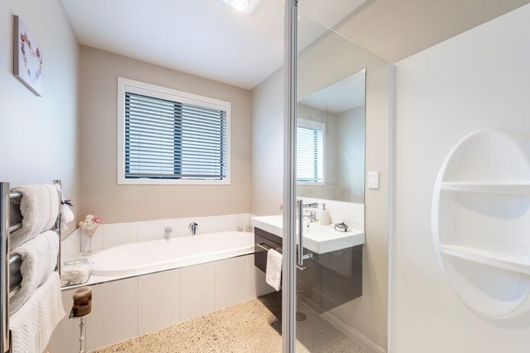 Photo of property in 12c Kina Beach Road, Tasman, Upper Moutere, 7173