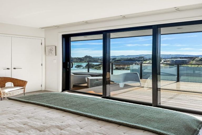 Photo of property in 15 Maataitai Road, Raglan, 3225