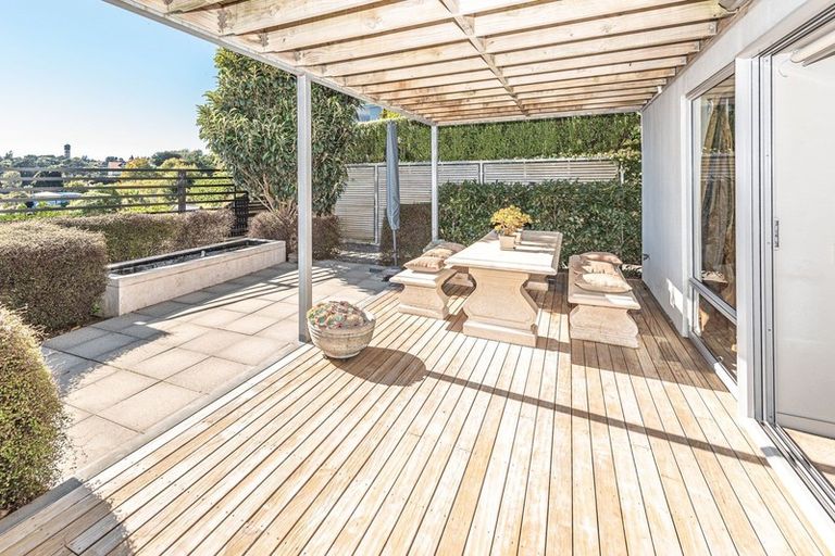 Photo of property in 26 Hipango Terrace, Durie Hill, Whanganui, 4500