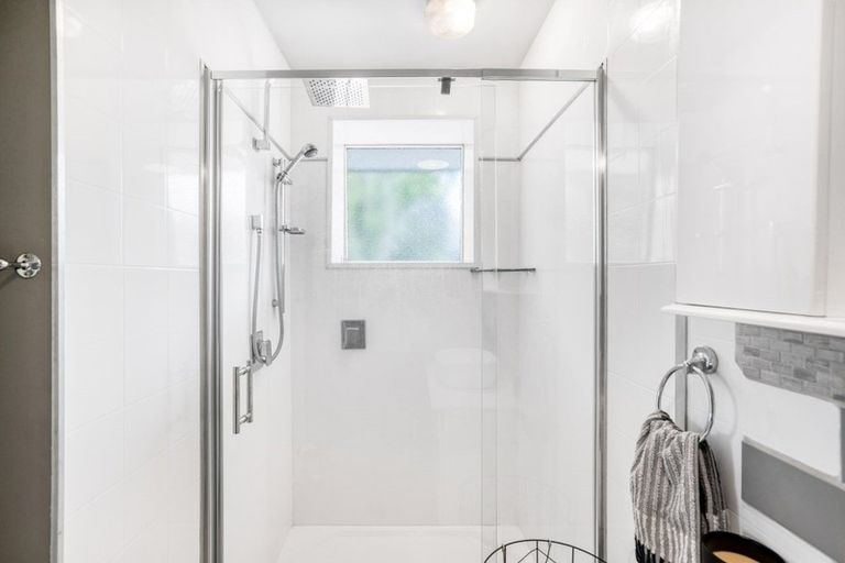 Photo of property in 27 Jenkins Avenue, Redwood, Christchurch, 8051