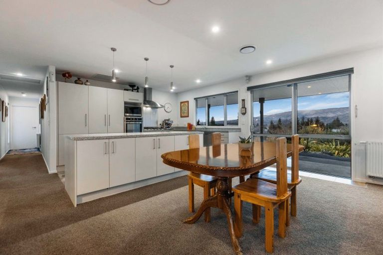 Photo of property in 8 Attfield Close, Clyde, 9330