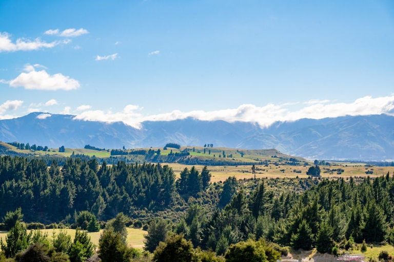 Photo of property in 47 Carrickmore Crescent, Wanaka, 9305