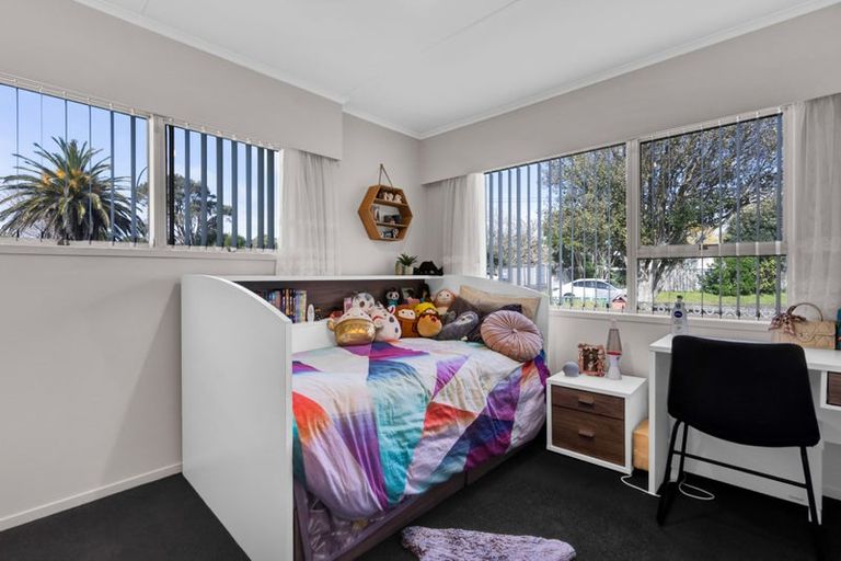 Photo of property in 1 Antonia Place, Bell Block, New Plymouth, 4312