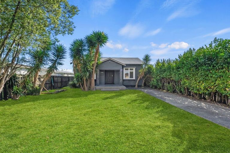 Photo of property in 1/256 Porchester Road, Takanini, 2112