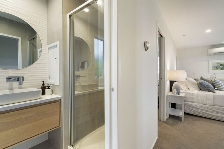 Photo of property in 1/48 Hart Road, Hauraki, Auckland, 0622