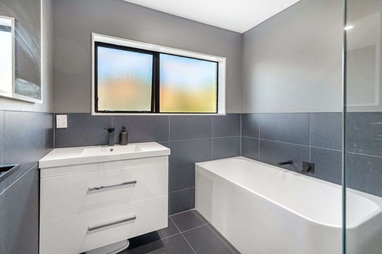 Photo of property in 7 Easton Way, Levin, 5510