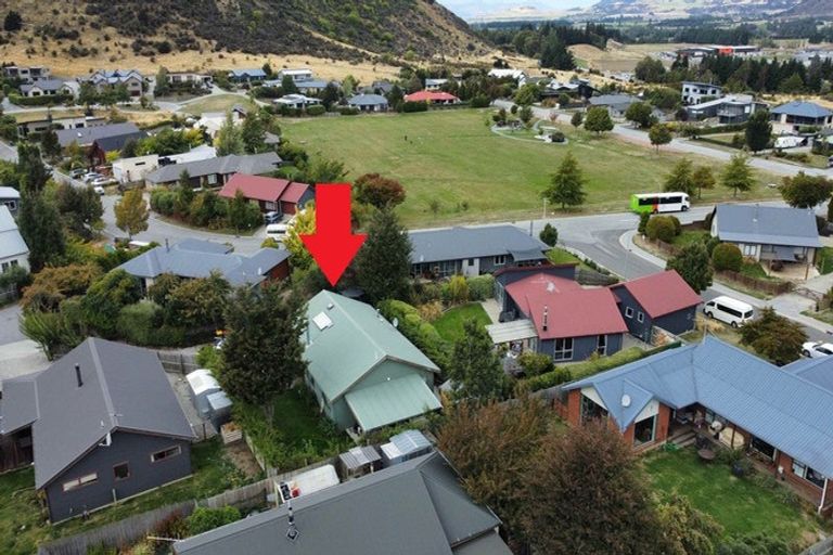 Photo of property in 37a Rob Roy Lane, Wanaka, 9305