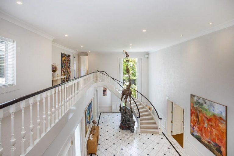 Photo of property in 93 Carlton Mill Road, Merivale, Christchurch, 8014