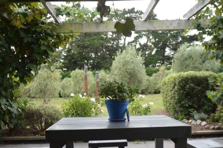 Photo of property in 1/239 Lake Ferry Road, Martinborough, 5781