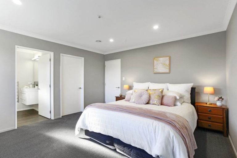 Photo of property in 12 Rossington Drive, West Melton, 7618