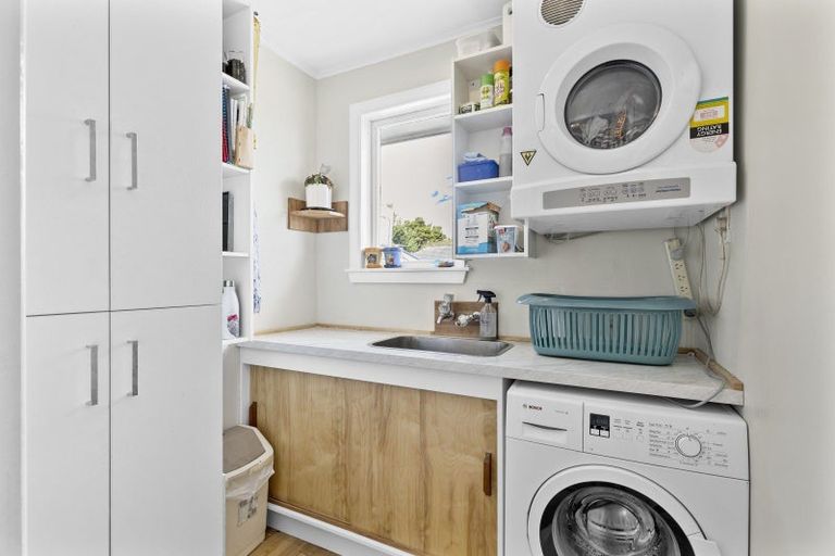 Photo of property in 12 Collins Crescent, Feilding, 4702