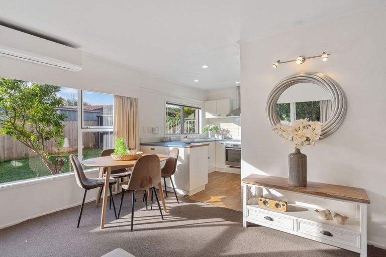 Photo of property in 2/14 Ewen Alison Avenue, Devonport, Auckland, 0624