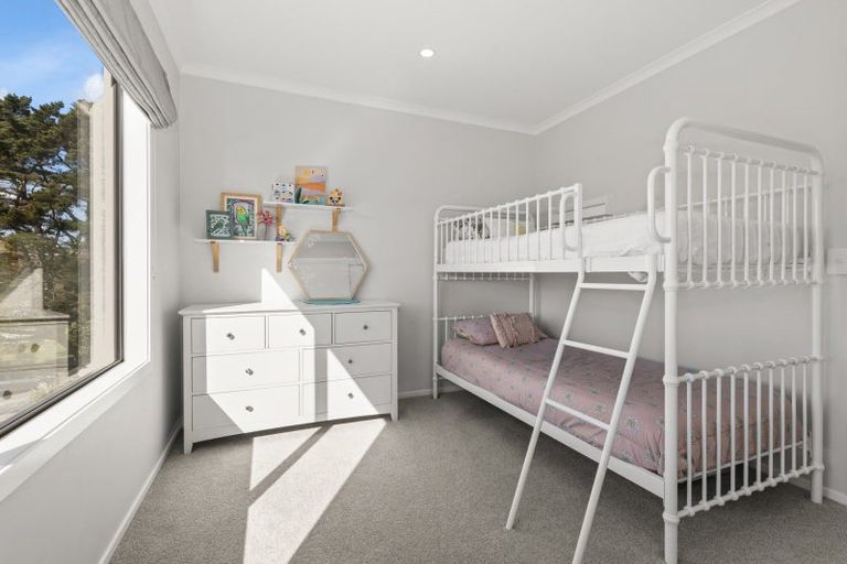 Photo of property in 8 Hokioi Drive, Kenepuru, Porirua, 5022