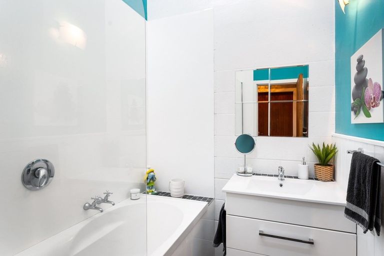 Photo of property in 29a Robson Street, Stokes Valley, Lower Hutt, 5019