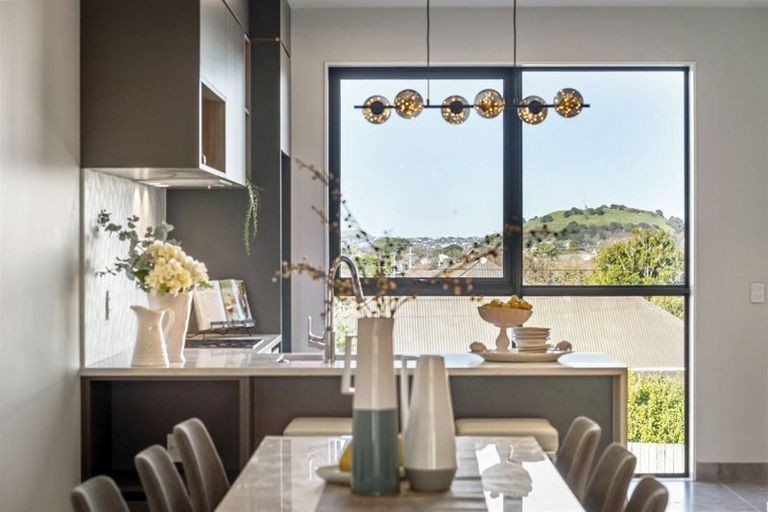 Photo of property in 2/14 Williamson Avenue, Belmont, Auckland, 0622