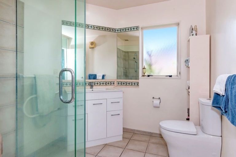 Photo of property in 3 Oberg Lane, Westmorland, Christchurch, 8025