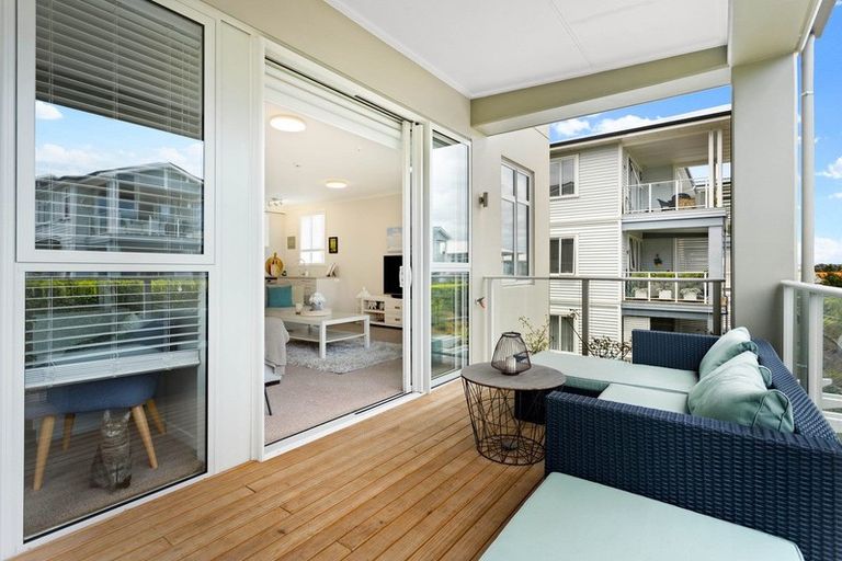 Photo of property in 36 Rewa Rewa Lane, Orewa, 0931