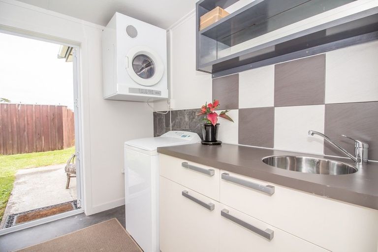 Photo of property in 94 Derby Street, Westport, 7825