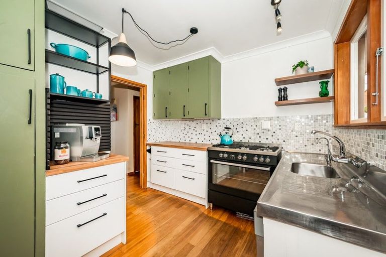 Photo of property in 30 Parakai Street, Paraparaumu, 5032