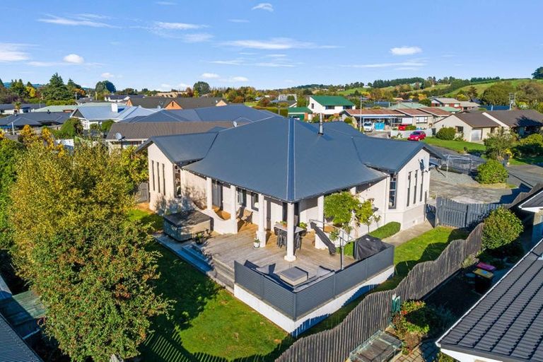 Photo of property in 6 Kerwood Place, Gore, 9710