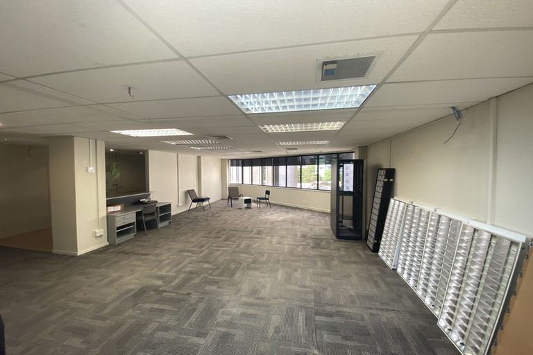 Photo of property in A/38 Whitaker Place, Grafton, Auckland, 1010