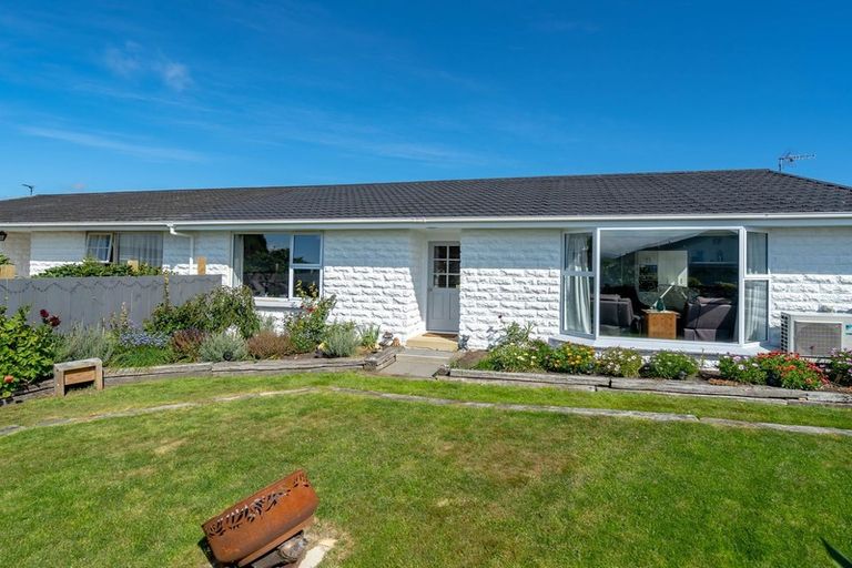 Photo of property in 99a Easther Crescent, Kew, Dunedin, 9012