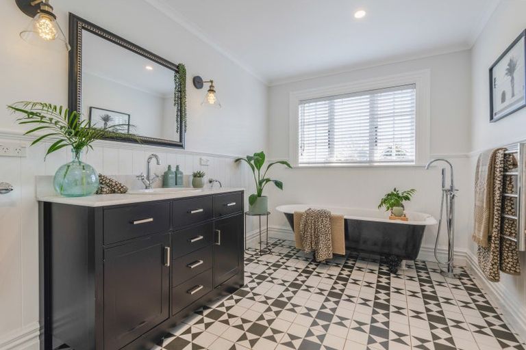 Photo of property in 72 Sedcole Street, Pahiatua, 4910