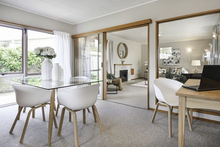 Photo of property in 1 Bale Place, Havelock North, 4130